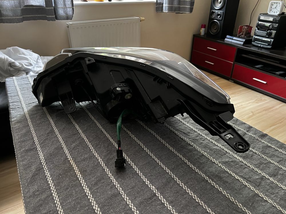 Reflektor prawy nissan leaf 2 full led