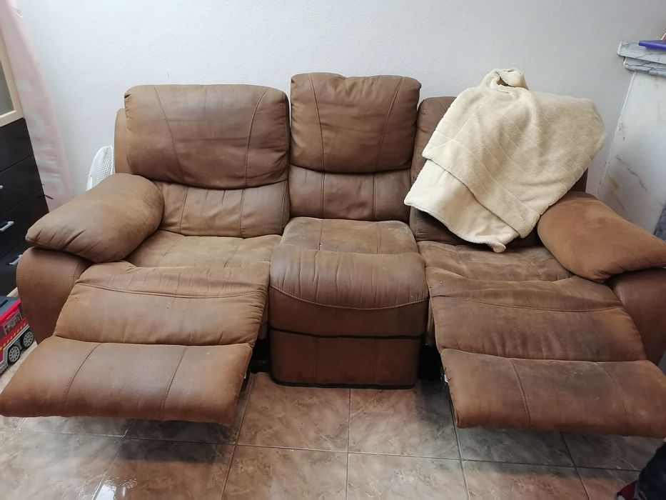 Sofa 3 lugares com 2 reclináveis