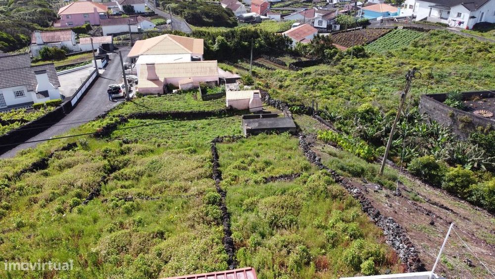 Terreno para construção no Pico (Manhenha) Azores