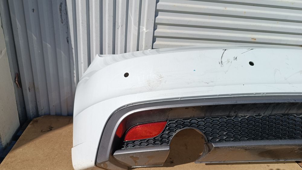 Vendo parachoque de trás Audi A1 8X0 ano 2010/15