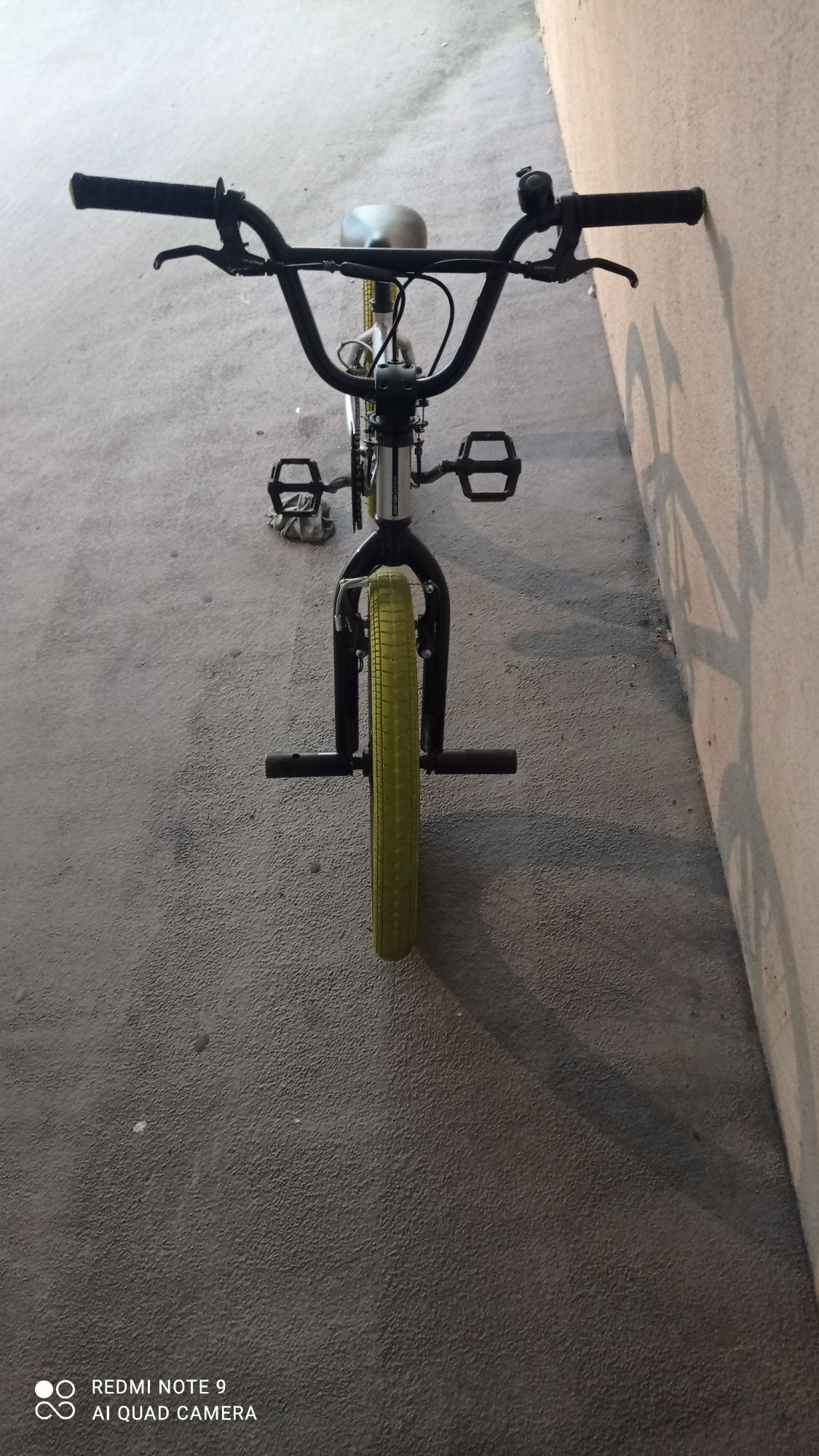 Bicicleta BMX  como nova