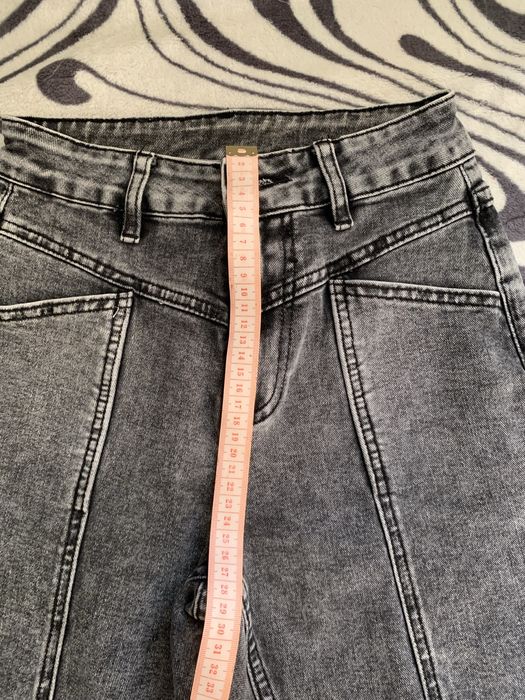 Продам джинси XS