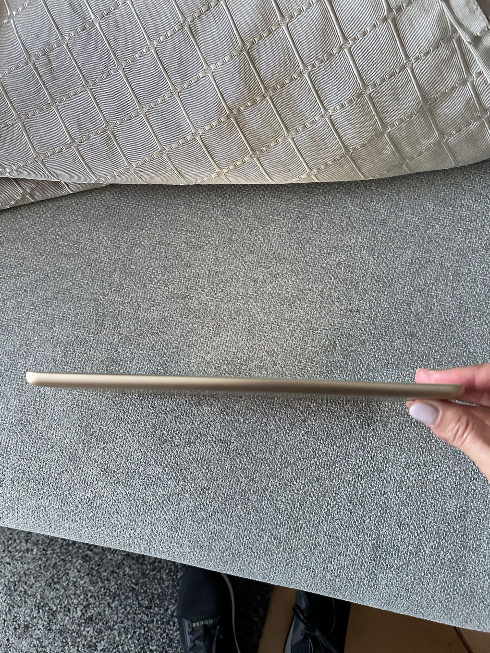 iPad 9.7 (2017) 5ª geração - Dourado