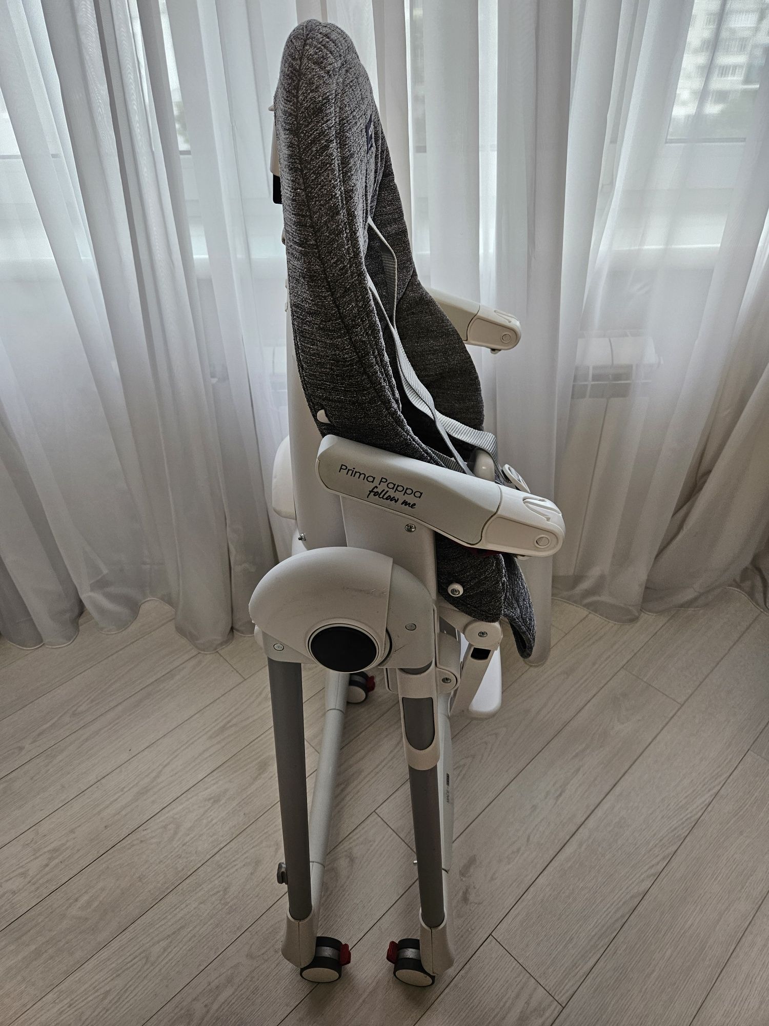 Стілець для годування Peg-Perego Prima Pappa Follow Me Wonder Gray