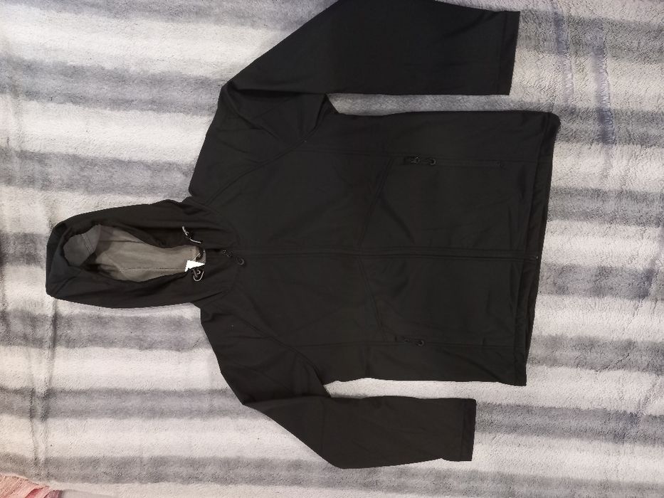 Kurtka męska  z kapturem  Softshell XXL lub XL czarna lub szara