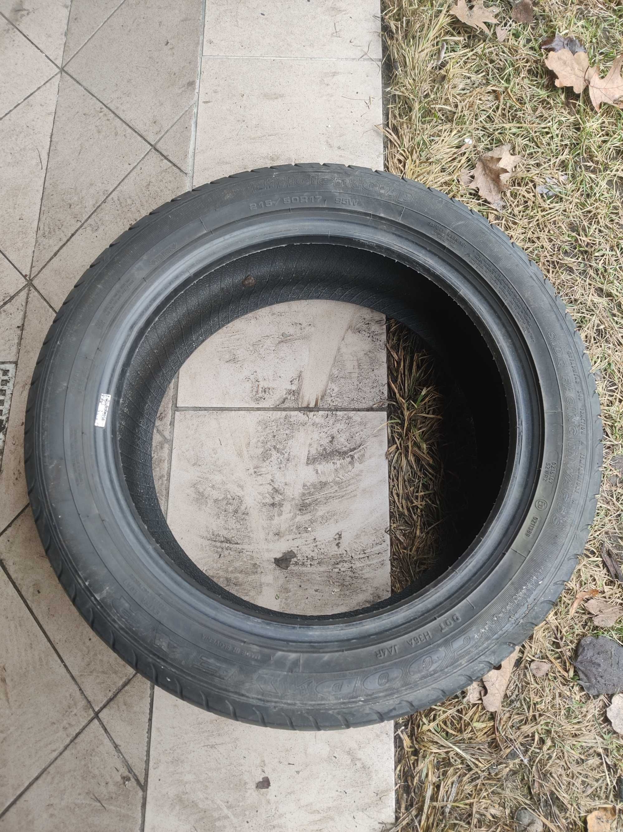 215/50R17 GoodYear EfficientGrip jedna opona lato 4mm