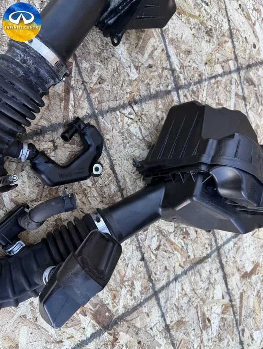 NISSAN INFINITI G37 09-13 OEM Воздушный очиститель впускного короба ЛП