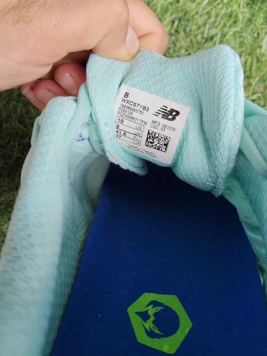 Kolce New Balance XC Seven v3