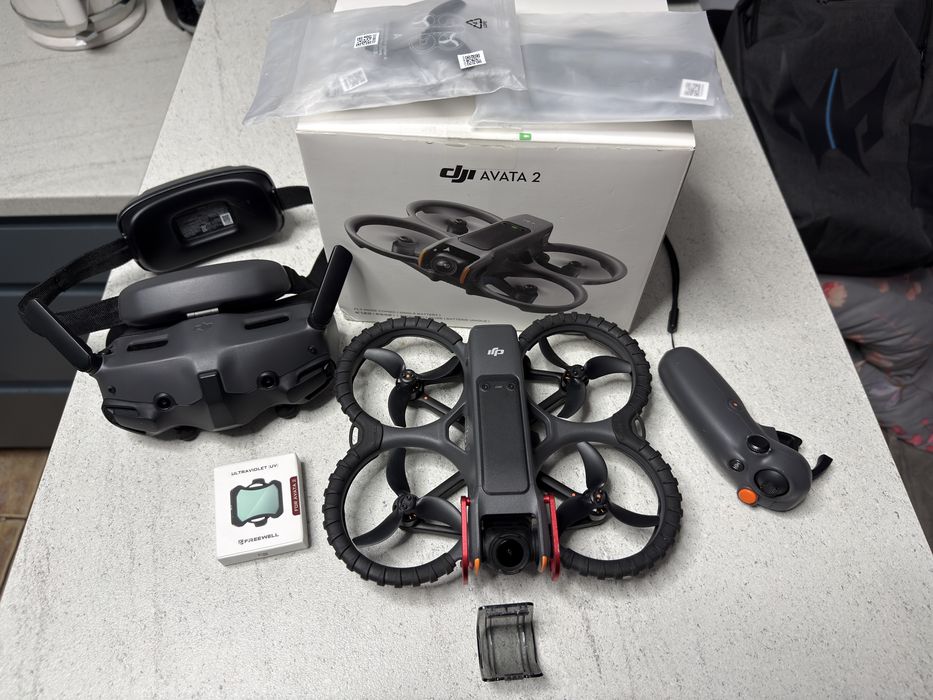 Dji Avata 2 + goggle 3 - zestaw JAK NOWY