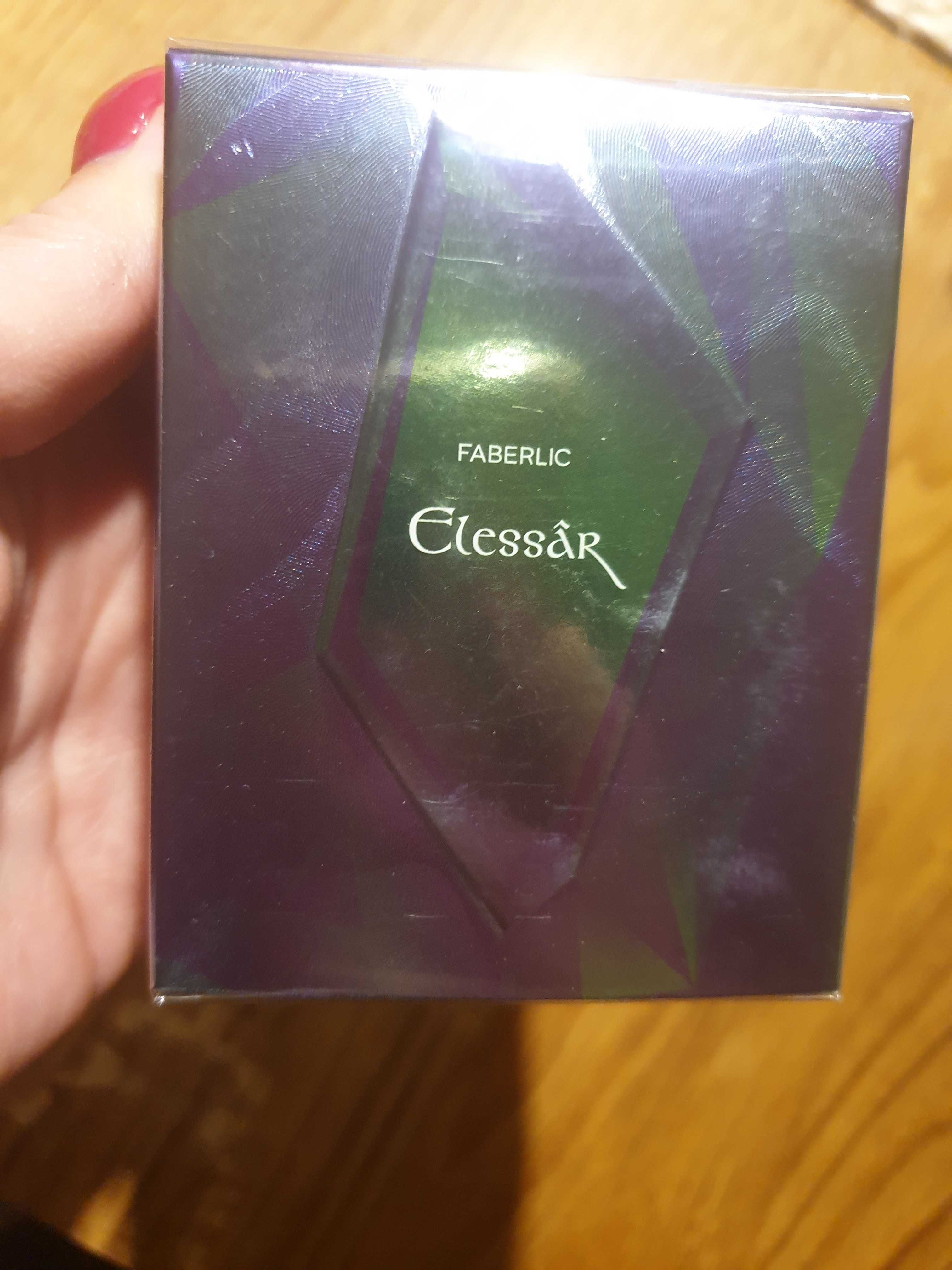 Perfumowany puder z pyłkiem srebrnym  elessar Faberlic