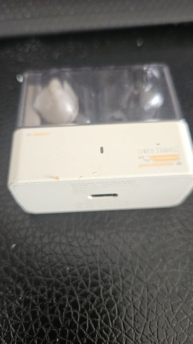 powerbank TWS Moondrop Space Travel + jedna słuchawka