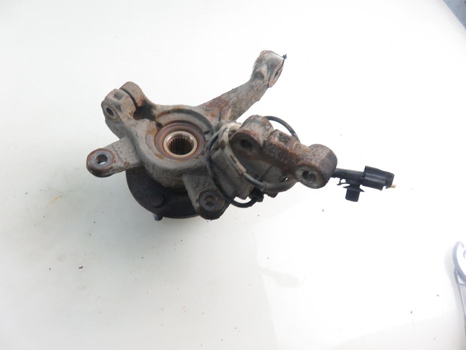 Zwrotnica Piasta Przednia Lewa Ford Fiesta Mk6 VI 1.4 Tdci