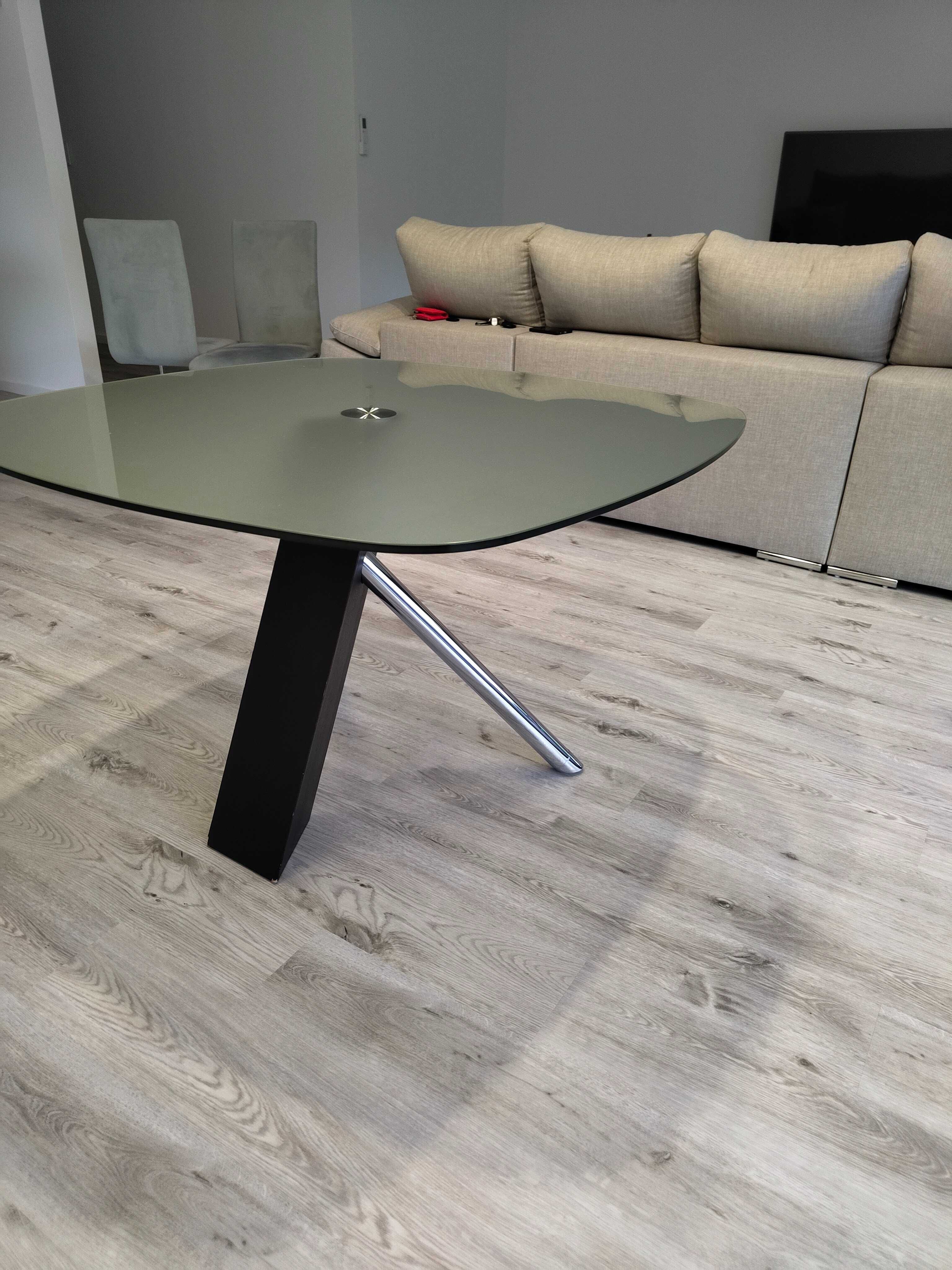 Vendo mesa contemporânea