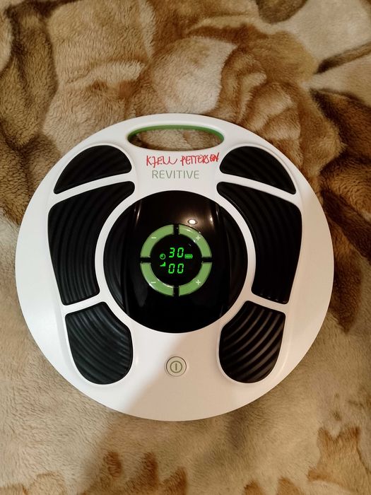 REVITIVE Circulation Booster MEDIC Массажер