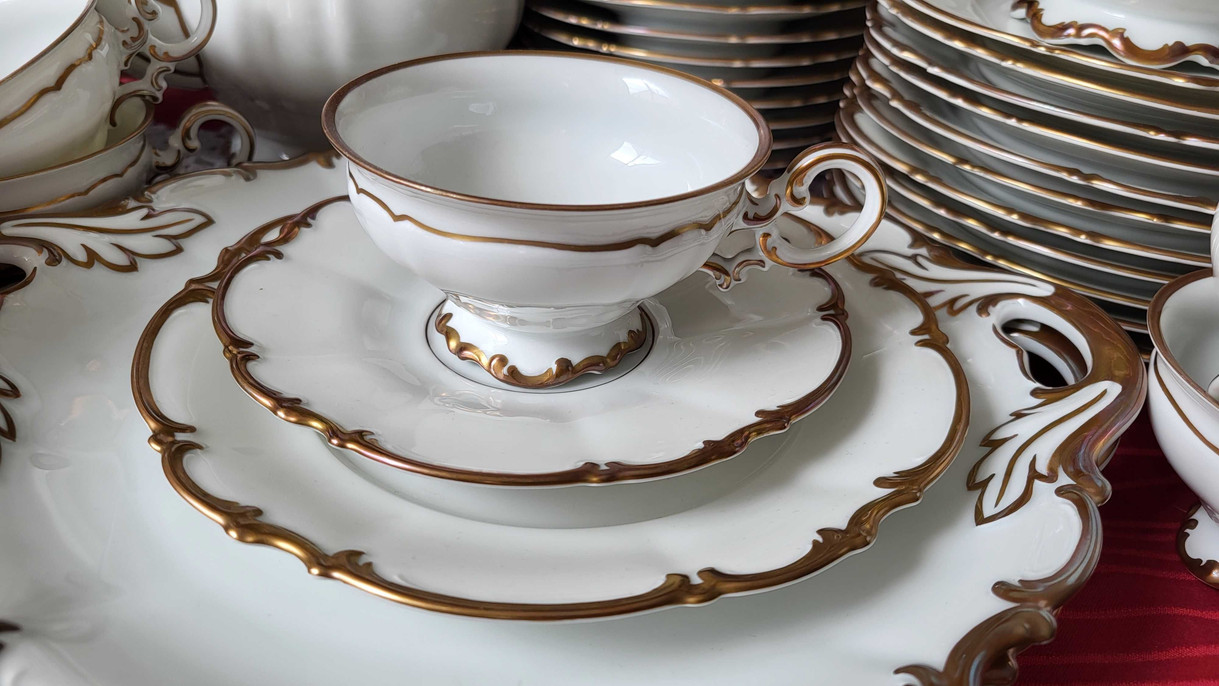 Старинный сервиз Hutschenreuther Selb Германия. Продажа попредметно.