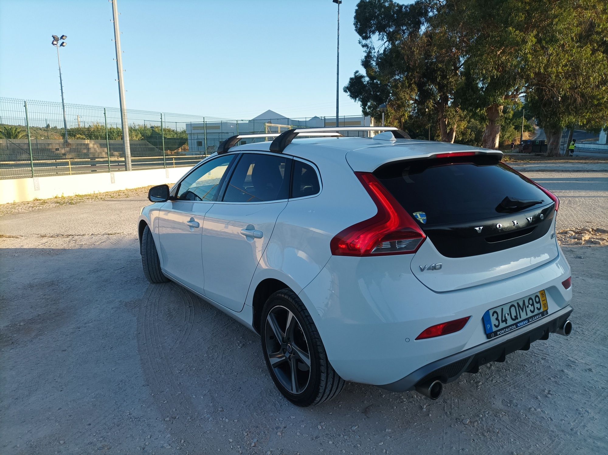 Volvo V40 R-Design D2 2.0 2015