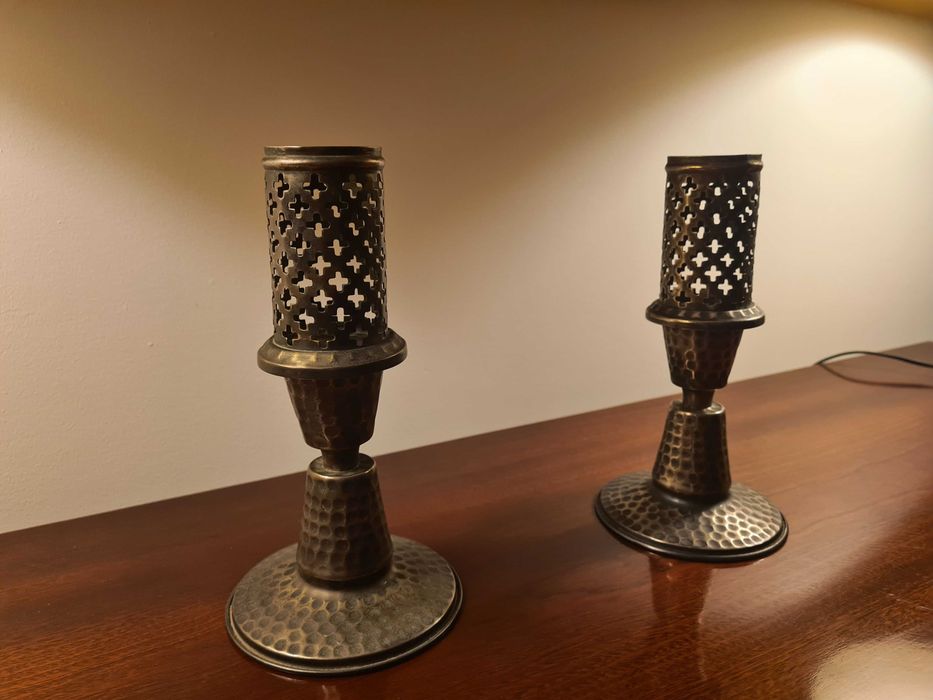 Par de candelabros em estanho