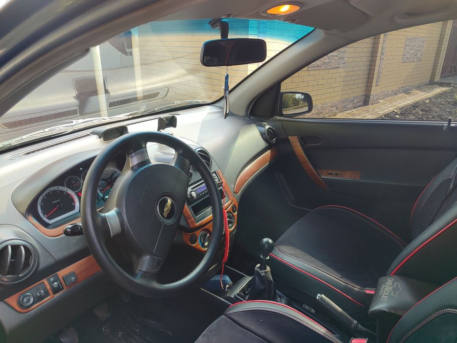 Продам Chevrolet Aveo 1.5 ( Шевроле Авео) газ/бенз