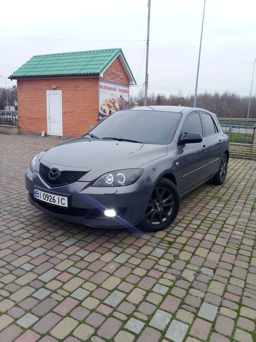 Продам мазду 3  на газу