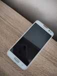 Белый LG l90 телефон