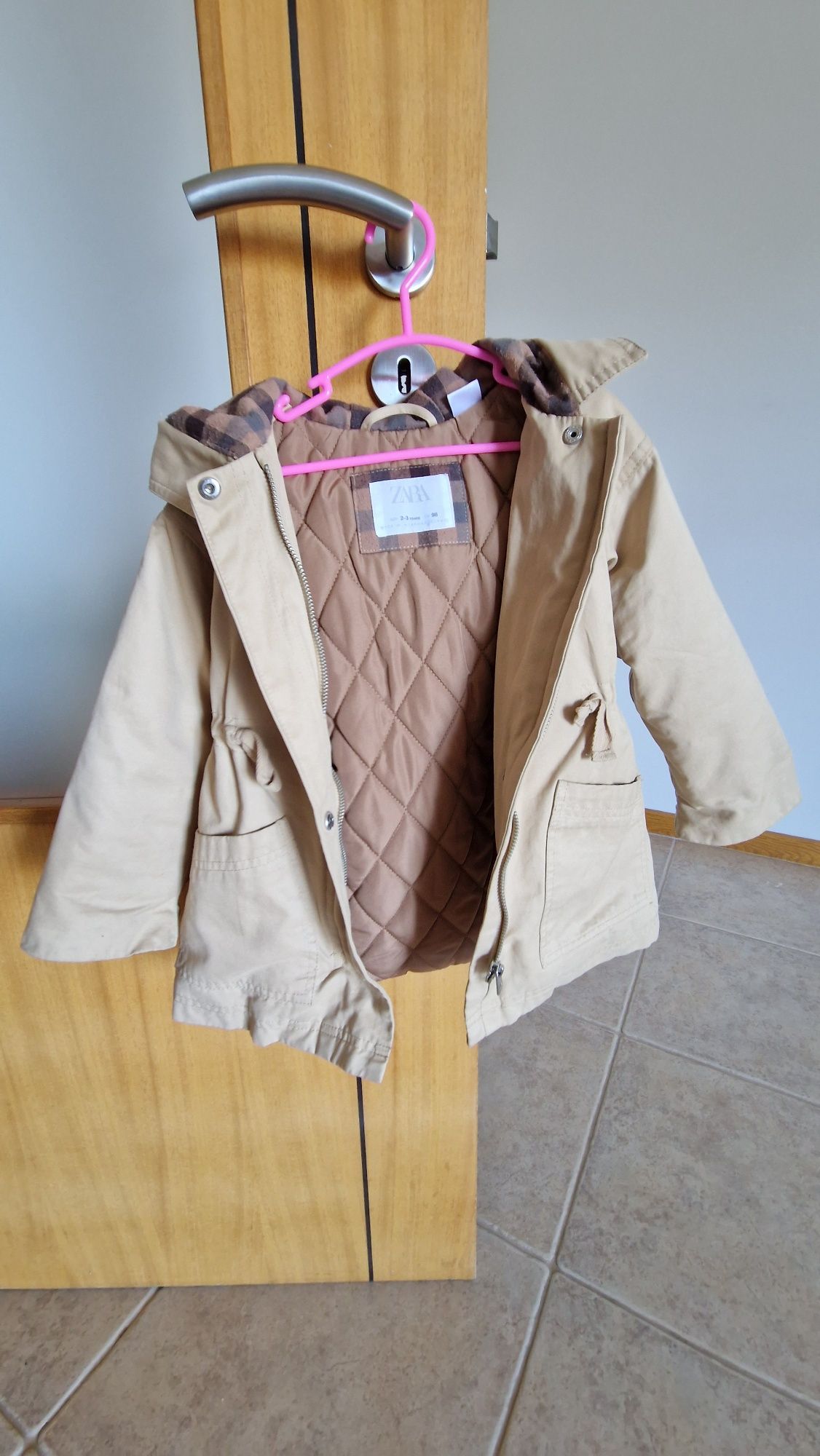 Gabardine com capuz de Menina 2/3 Anos - ZARA