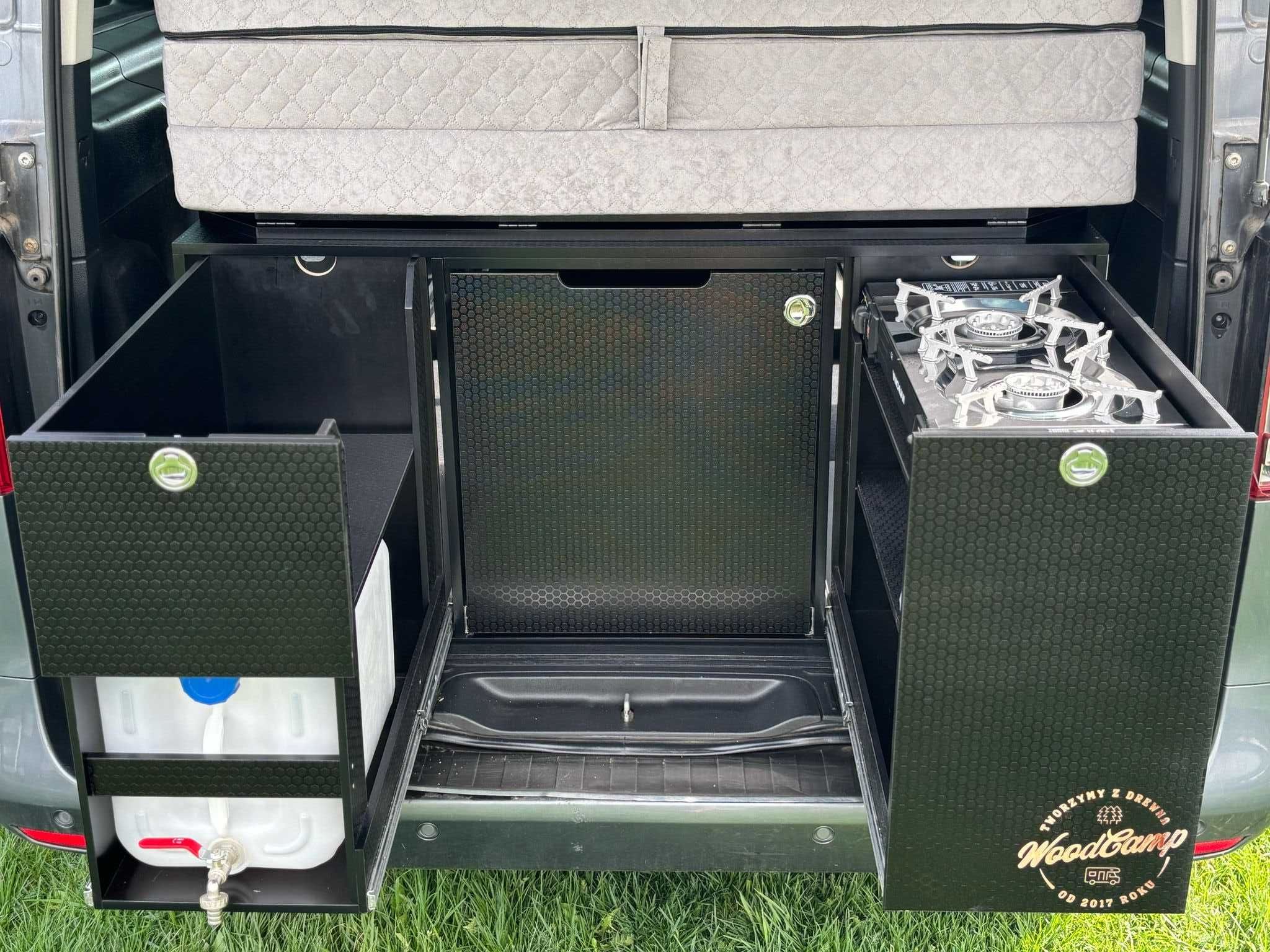 Zabudowa turystyczna CAMPERBOX na zamówienie BUS SUV VAN
