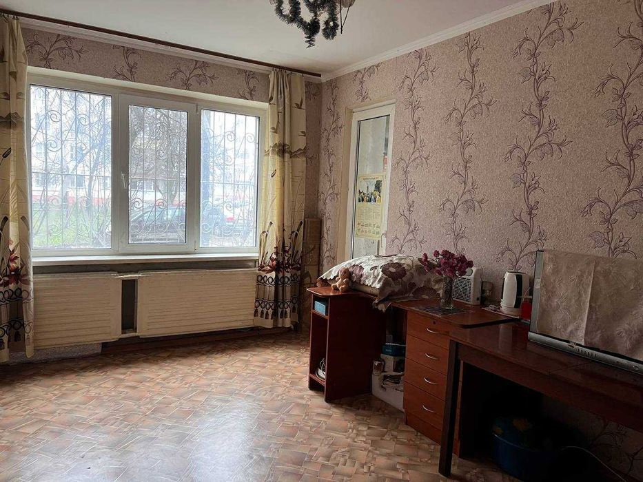 3 кімнатна квартира вулиця Космонавтів Електрон Левка Лукяненка