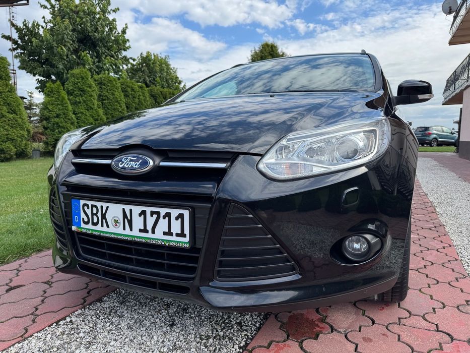 Ford Focus 125KM ** XENON ** Climatronic ** SERWIS ** Bezwypadkowy ** ALU **