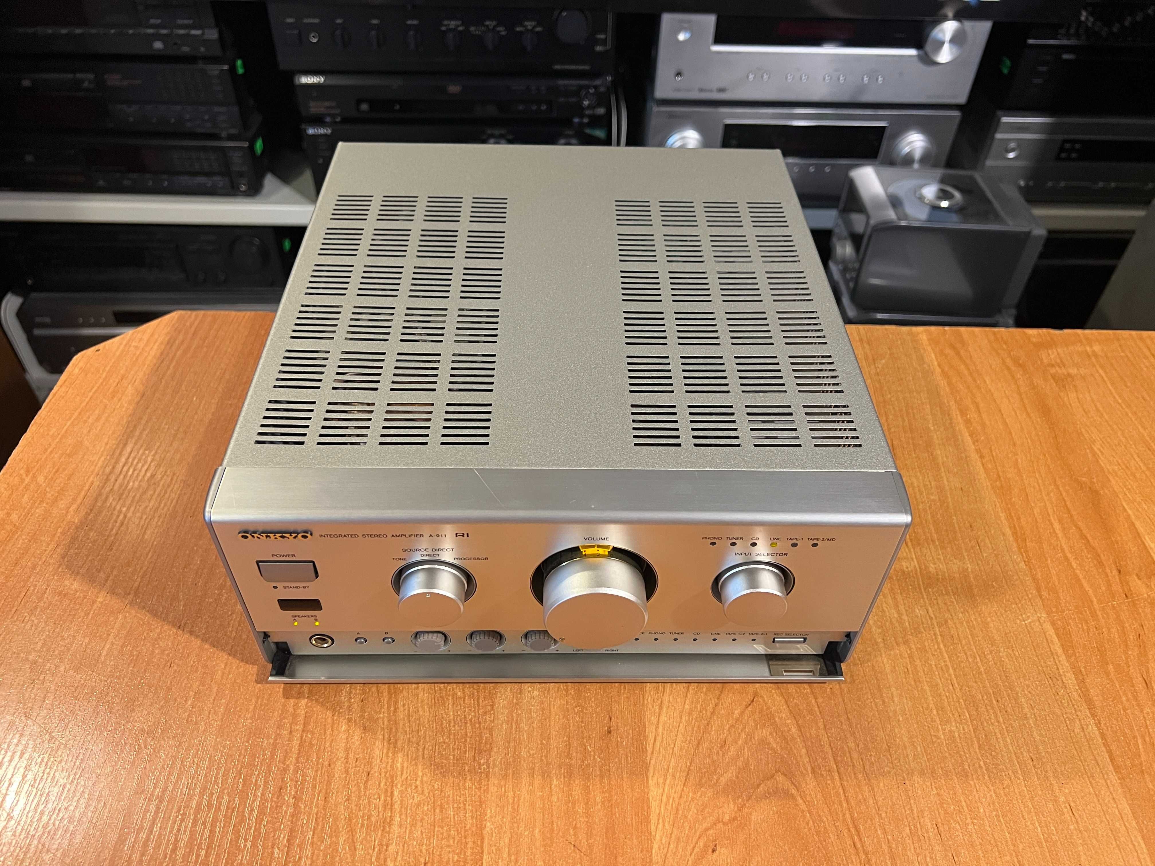 Wzmacniacz Onkyo A-911 Audio Room