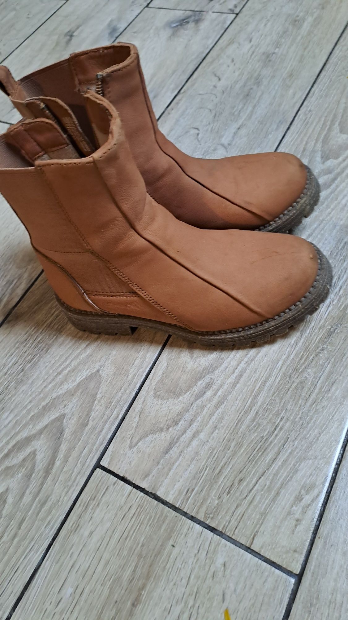 Buty dziewczęce Lasocki r.33