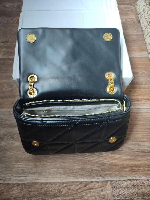 Продам гарну нову жіночу сумочку