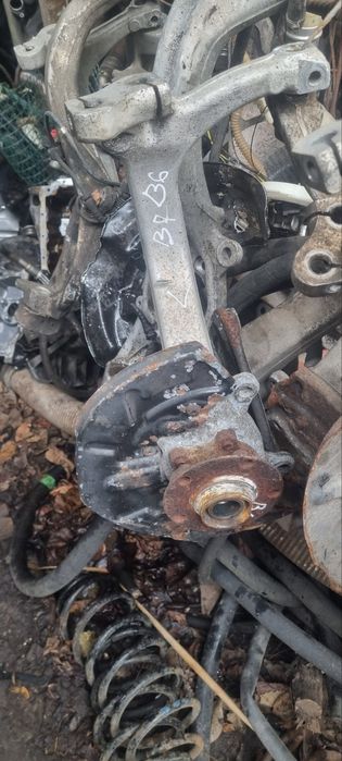 Ауді Поворотний кулак ауди А4 А6 А8 audi в наявності Київ