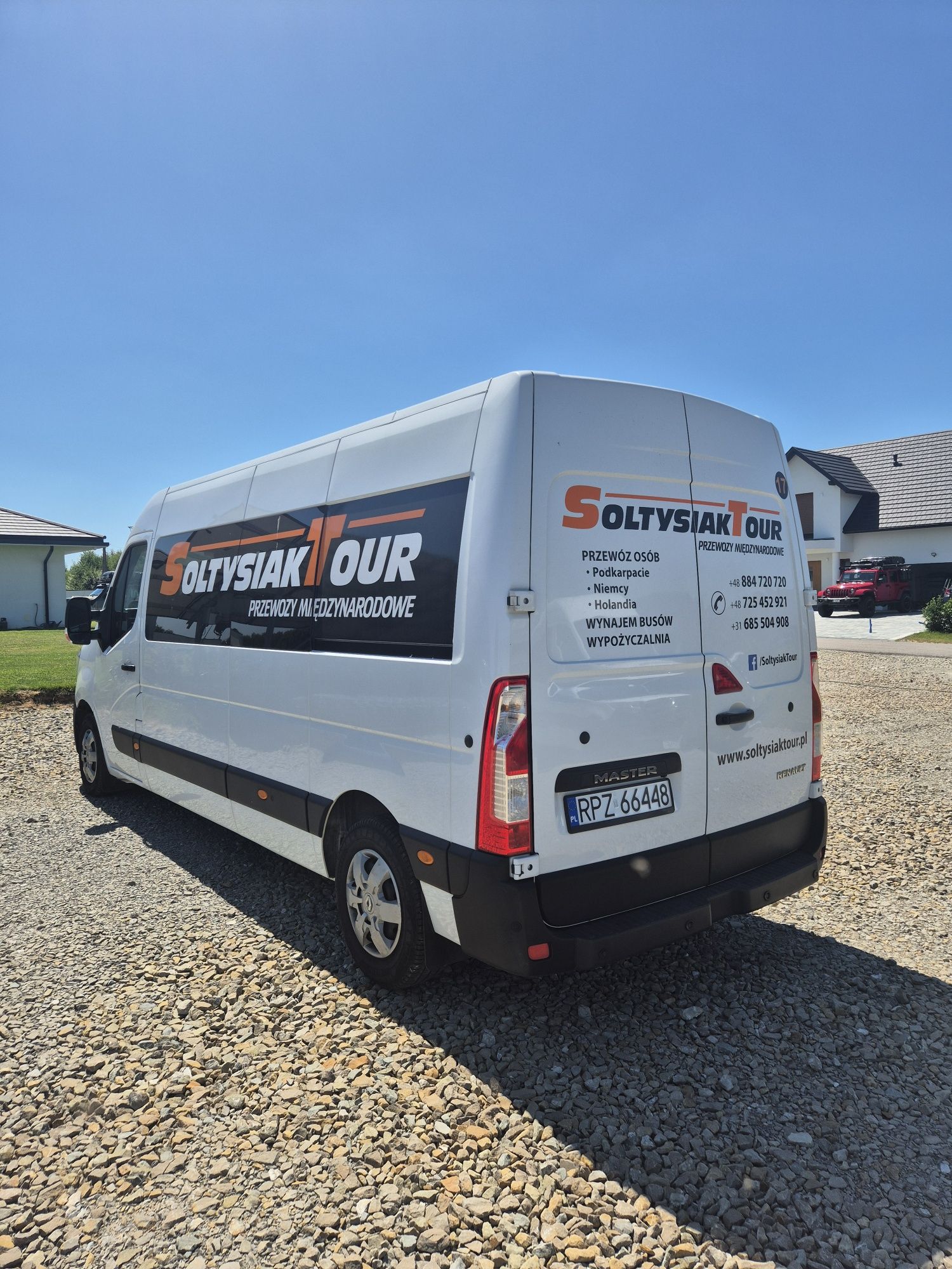 Renault master 2021r 2.3dci 9 osobowy krajowy.
