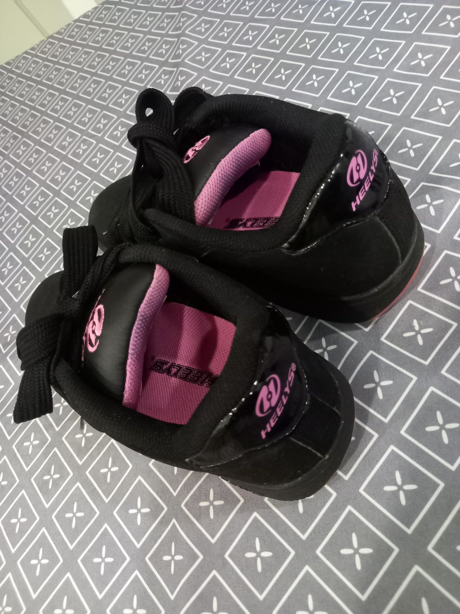 Sapatilhas com rodas da Heelys