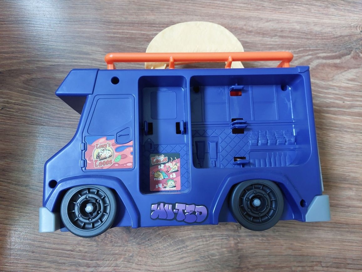 Hot Wheels 2023 Tony Hawk TACO TRUCK PLAY CASE