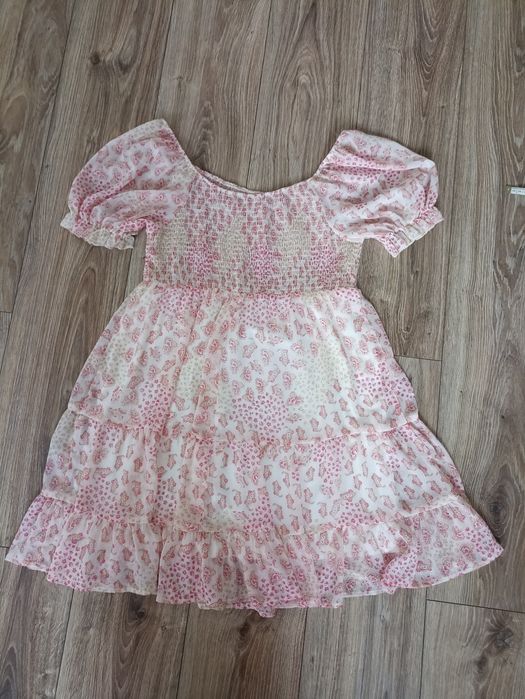 Śliczna sukienka rozmiar 40-42