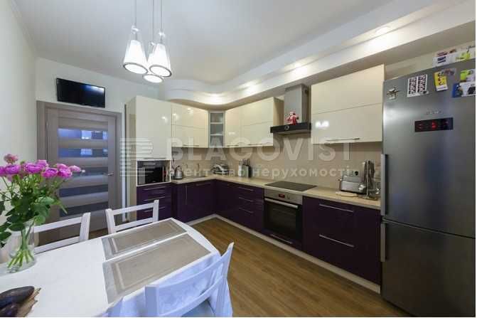 Без % продаж 1 к. на  вул. Патріарха Мстислава Скрипника 40, 50 м.кв.