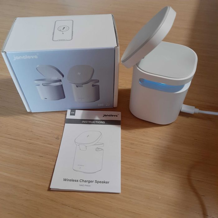 Głośnik HD z bezprzewodową stacją ładującą JANELOVE NMZ-PW20 dla APPLE