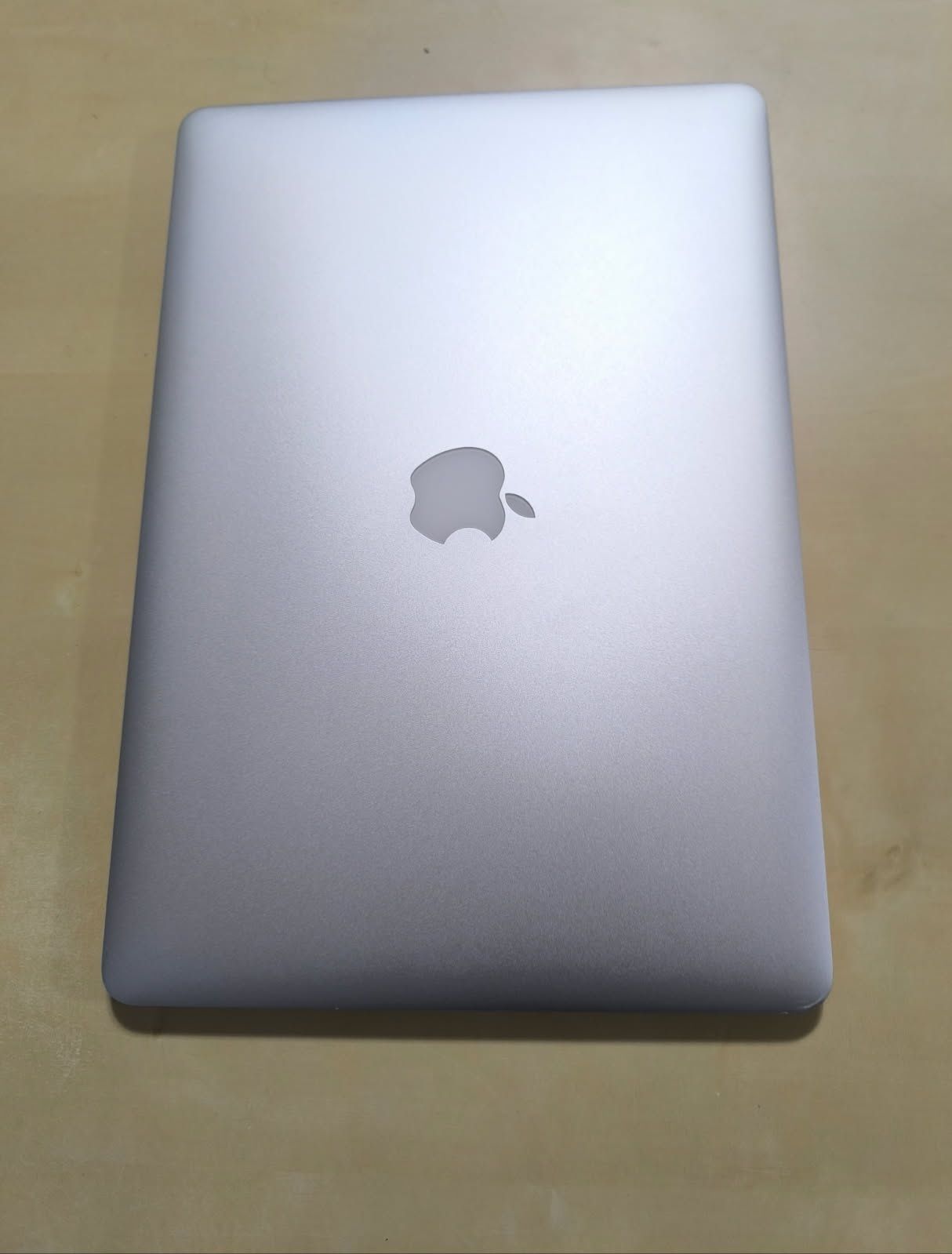 Apple Macbook PRO 1398 i7 
16/256 QWERTY US A+