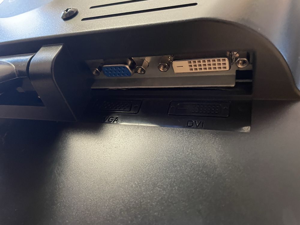 Monitor Gateway FPD 1935W 19”