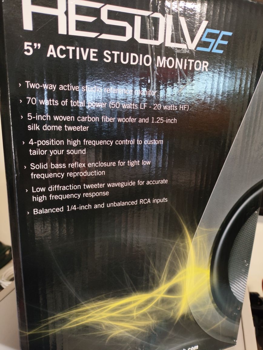 Coluna monitora estúdio amplificada Samson Resolv SE