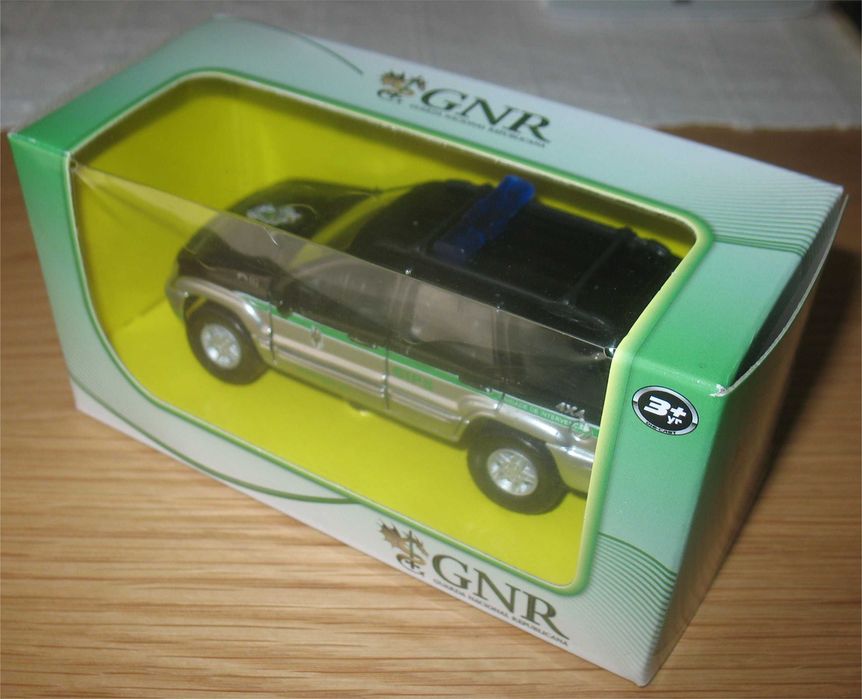 Maisto - Jeep Grand Cherokee - Guarda Nacional Republicana (100 anos)