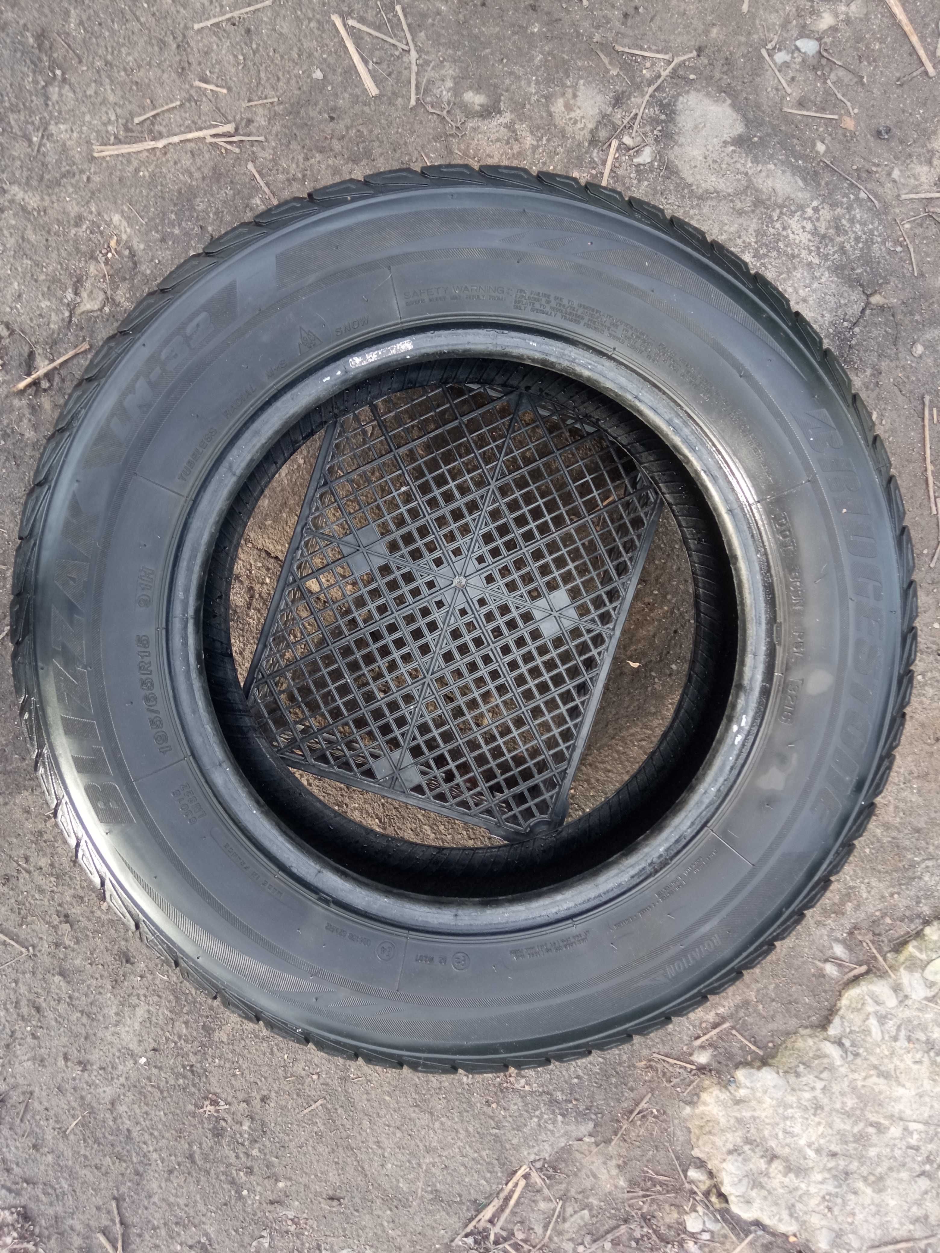 Шини 195/65 R15 Bridgestone Blizzak LM-32