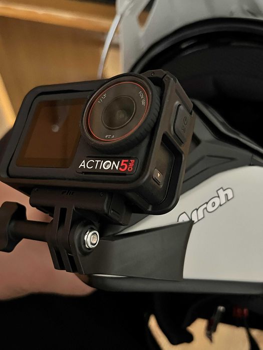 Mocowanie do kasku Airoh Comander, uchwyt na kask do GoPro, DJI. SJCAM