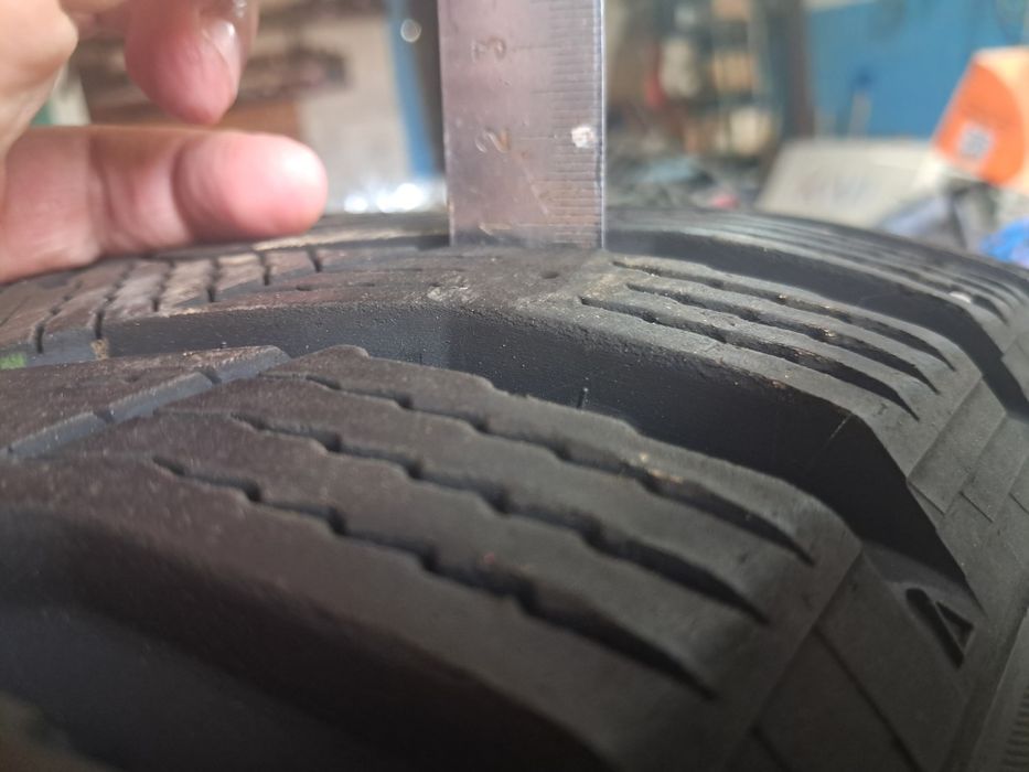 Продам шины kumho  225 55 19