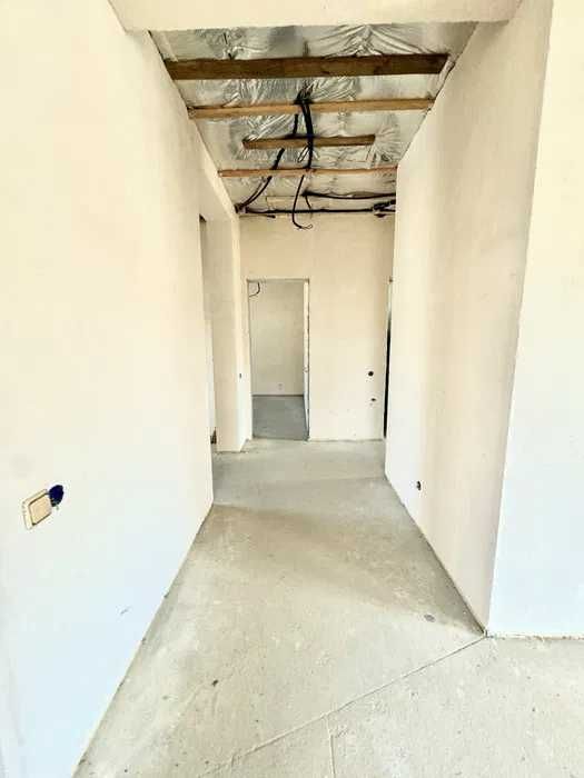 Якісний готовий будинок біля озера ! Велика ділянка 10 соток!