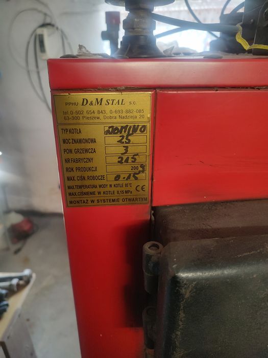 Części do pieca centralnego ogrzewania.