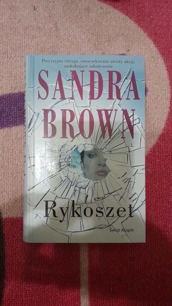 Rykoszet Sandra Brown