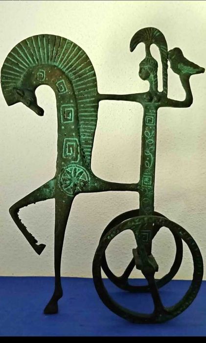 Escultura estilo cavalo Etrusco