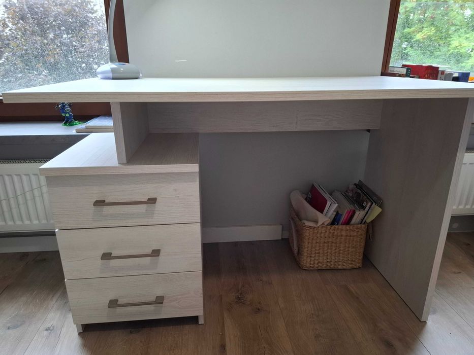 Biurko białe z Agata Meble